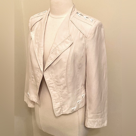 White House Black Market Cream Long Sleeve Criss Cross Open Moto Jacket Size 12 - Picture 7 of 14